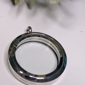 Origami Owl Large Classic Hinged Silver Living Locket